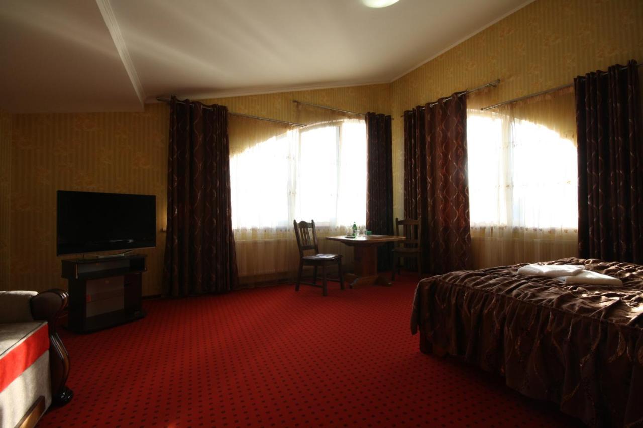 Chagari Hotel Lypnyky 外观 照片